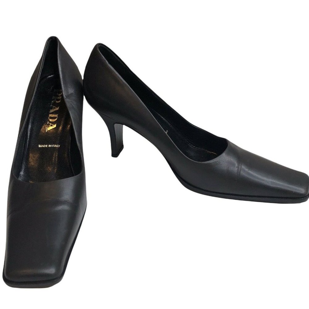 Prada Gray Leather Pumps Heels Square Toe Womens 36.5 EU 7 Italy Work Career